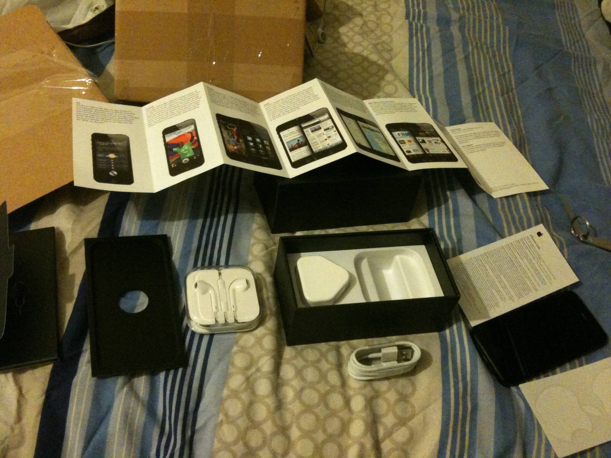iPhone 5 in the box iPhone 5 in the box