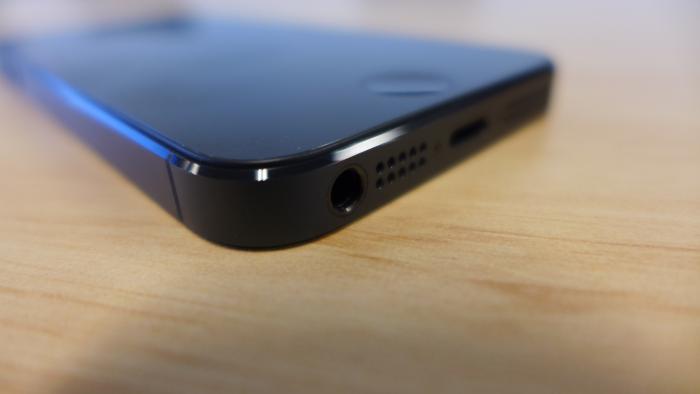 iPhone 5 ear phone jack iPhone 5 ear phone jack