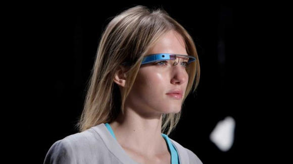 Google Glass Fashion Show Italy Google Glass Fashion Show Italy